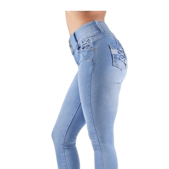 Stonewashed Jeans w/accents - Picture 3 of 3